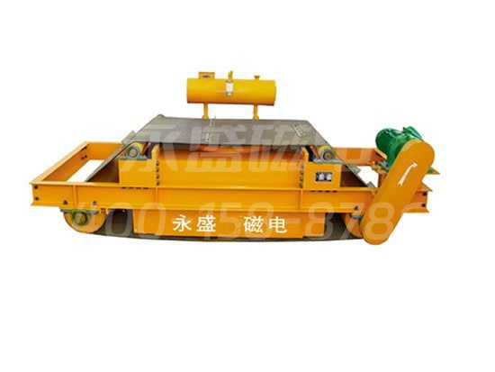 RCDF系列油冷自卸式电磁除铁器.jpg